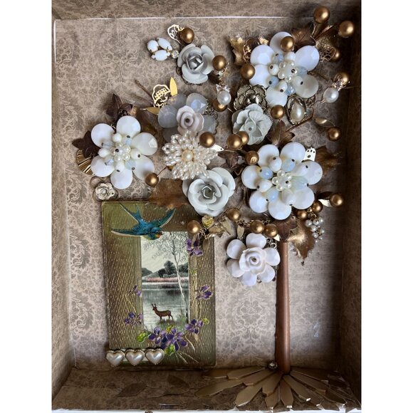 Vintage Gold Framed Flower Artwork With Pearls & Beads - Picture 10 of 10